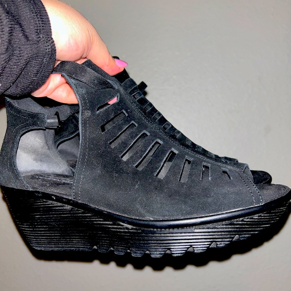 Sketchers memory foam wedges